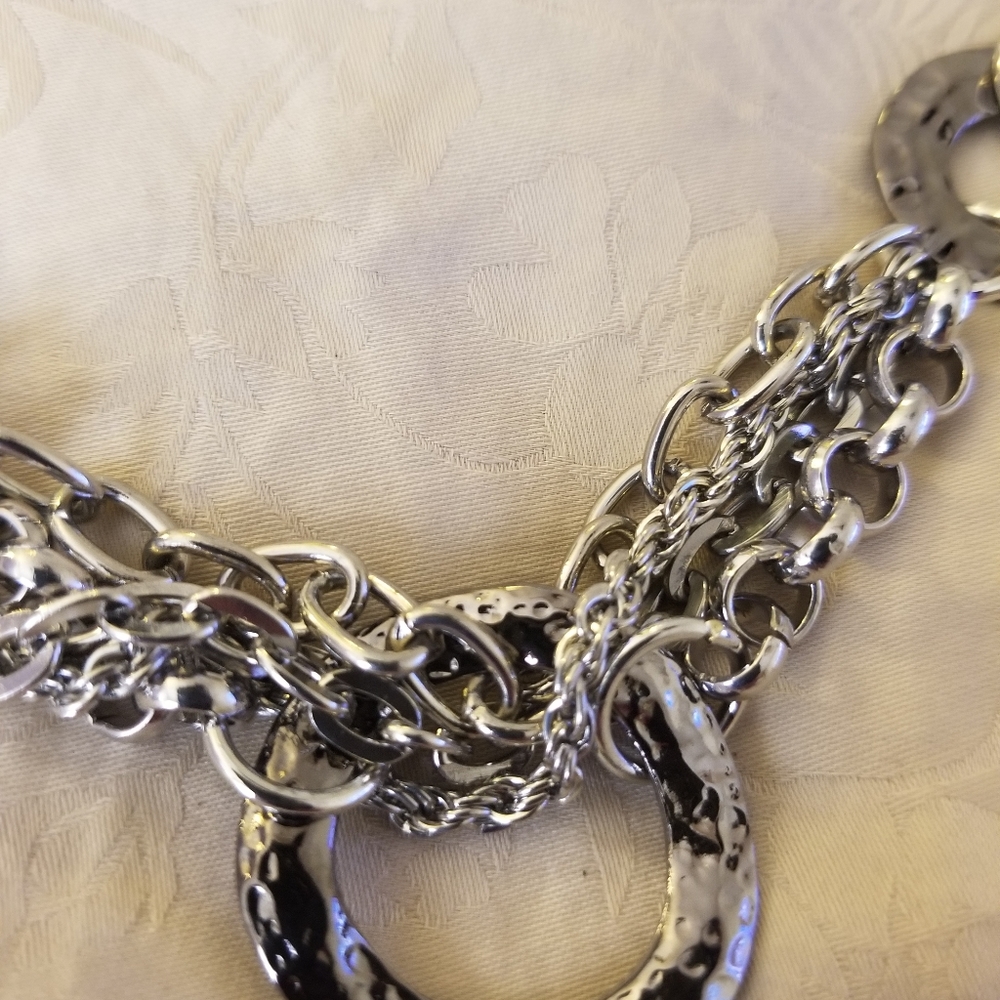 Brand New hammered metal circles chains